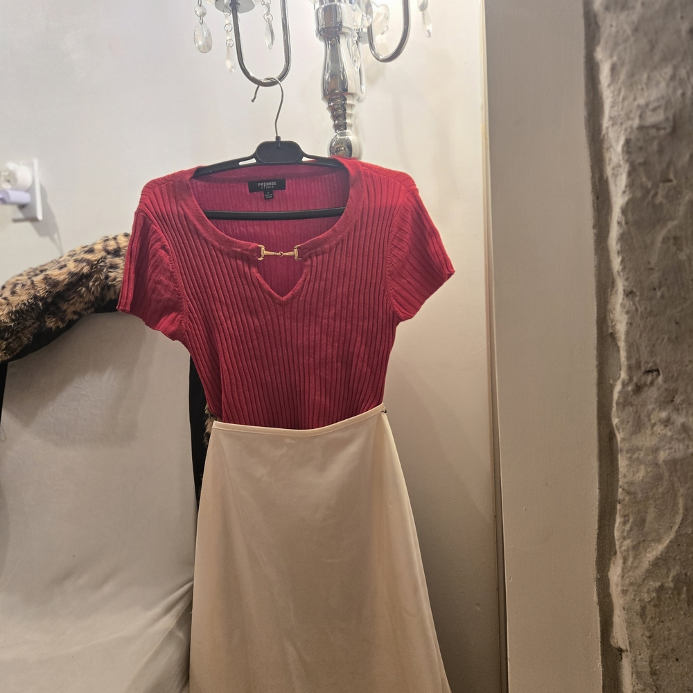 Premise Studio Vibrant Red Top (SMALL)